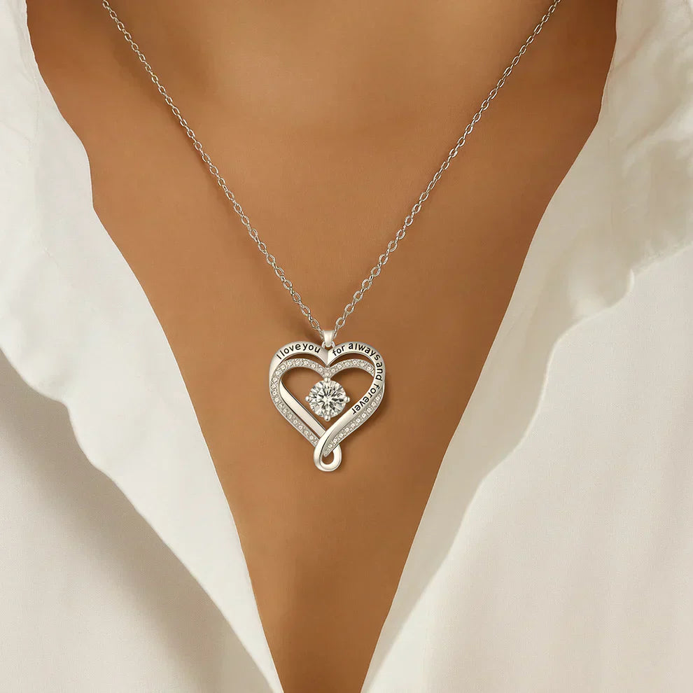 📿Engraved Heart Necklace with Wooden Box